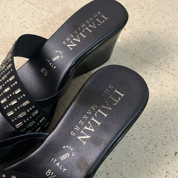 ON HOLD Navy blue Italian Shoemakers wedge slide sandals - Picture 4 of 9